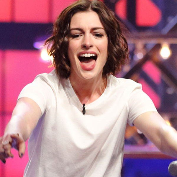 Anne Hathaway And Emily Blunt Rap On Lip Sync Battle 