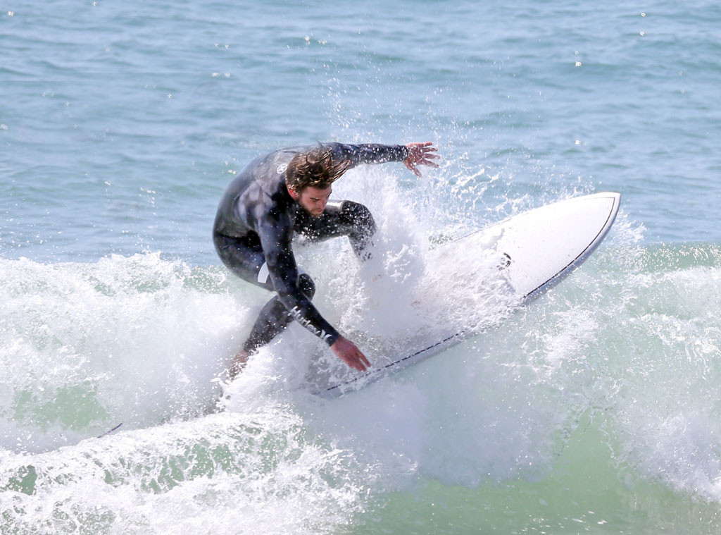 Liam Hemsworth Takes His Sexy, Shirtless Body Surfing: See the Hot Pics ...