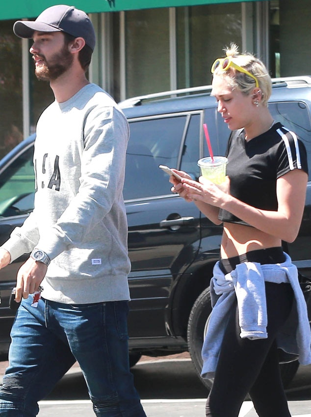 Miley Cyrus and Liam Hemsworth Are Engaged Again: Look Back on ...