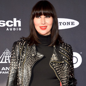 karen-o-yeah-yeah-yeahs-lead-singer-is-a-new-mom-see-the-adorable-pic