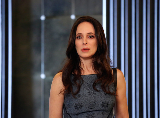 Is Victoria Grayson Really Dead?! Revenge's Madeleine Stowe Tells All ...