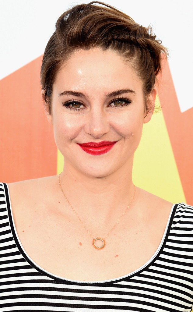 Te mostramos cómo hacerte la trenza holandesa que Shailene Woodley lució en los premios MTV - E! Online Latino - MX Te mostramos cómo hacerte la trenza holandesa que Shailene Woodley lució en los premios MTV - E! Online Latino - MX