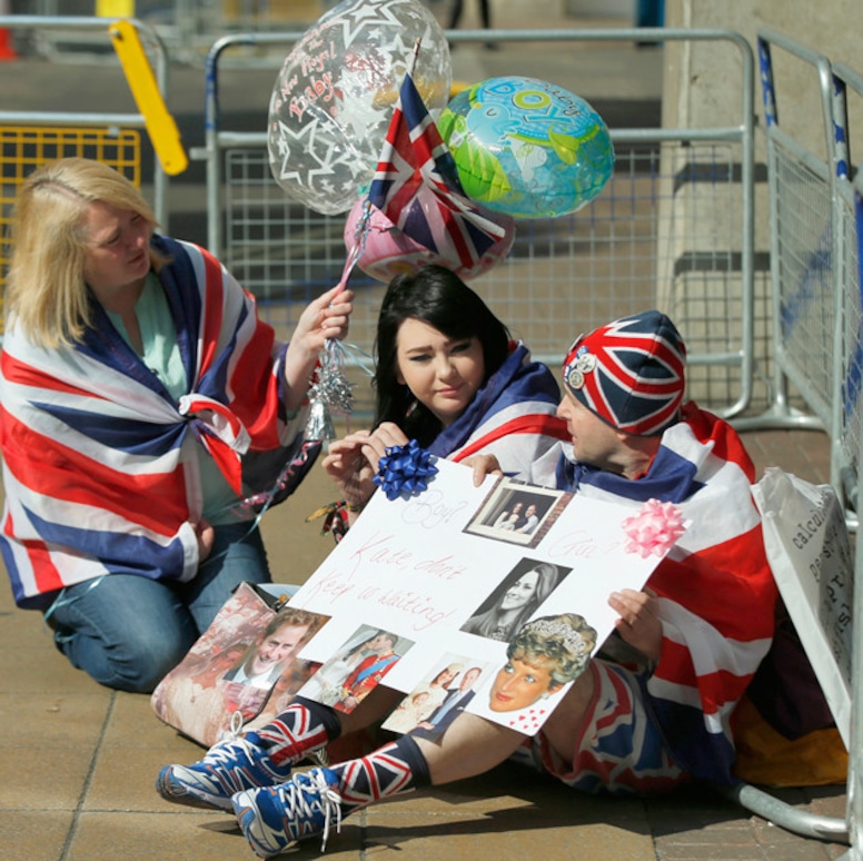 Royal Baby Fans