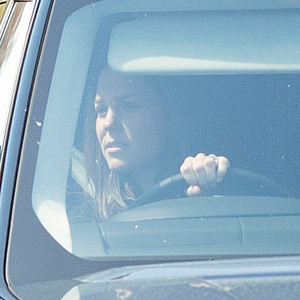 Ready-to-Pop Kate Middleton Spotting Driving Through Buckingham Palace ...