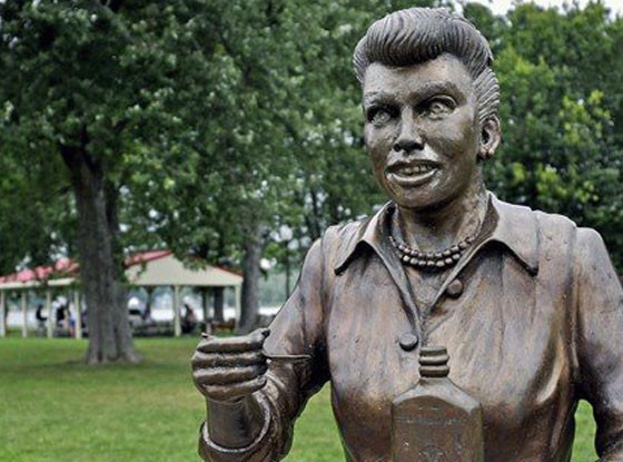 This Horrific Statue Of Lucille Ball Is Legitimately Frightening People