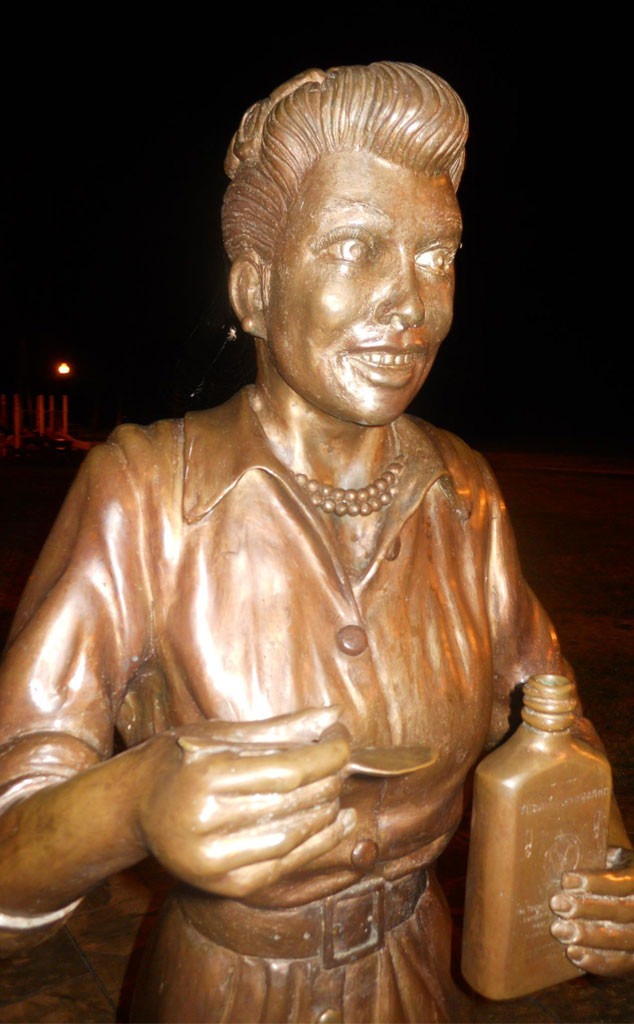 This Horrific Statue Of Lucille Ball Is Legitimately Frightening People