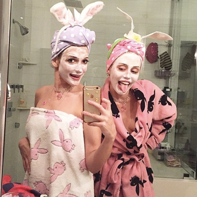 Miley Cyrus, Instagram