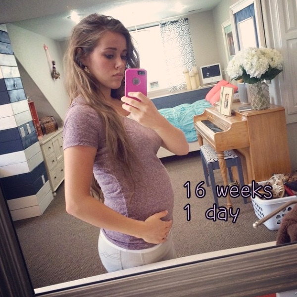 Teen Pregnant Selfie