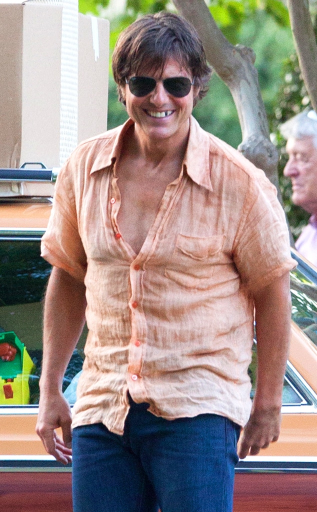 Tom Cruise, Missing Tooth