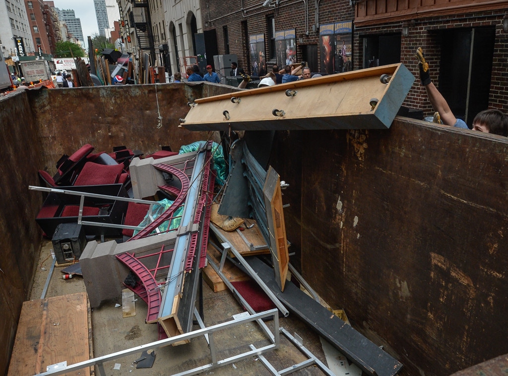 Late Show with David Letterman Set, Dumpster