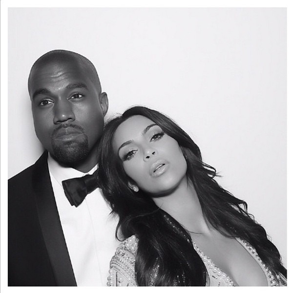 Kim Kardashian Gives Kanye West Tongue Kiss In Wedding Photo Posted On 1st Anniversary—see More 