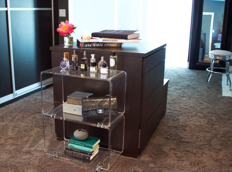 ESC, Catt Sadler's Closet