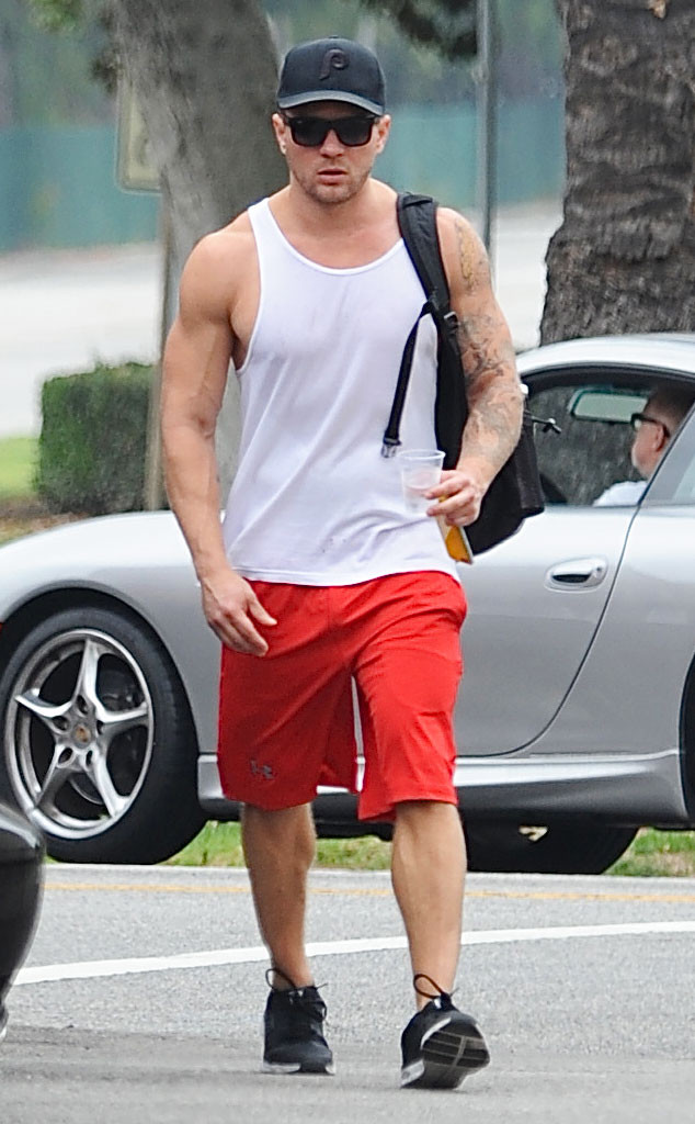 Ryan Phillippe from The Big Picture: Today's Hot Photos | E! News