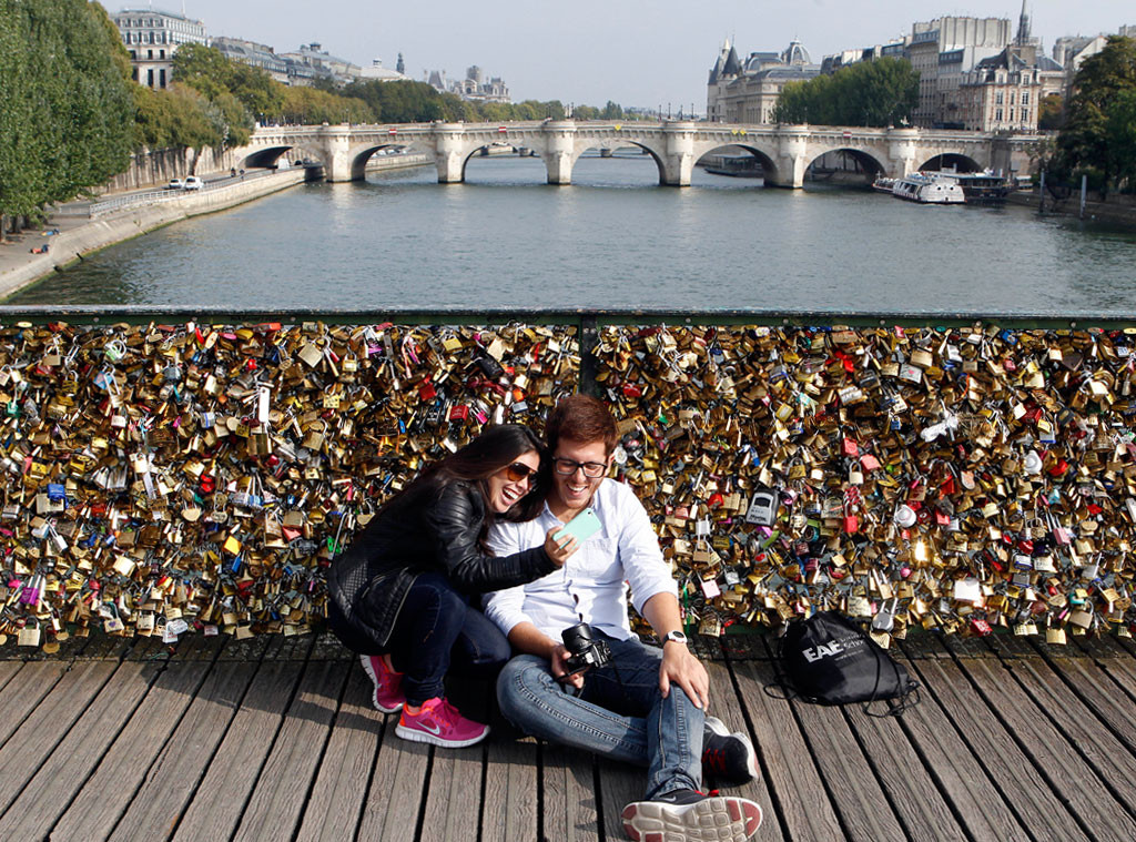 Pont des Arts love locks 