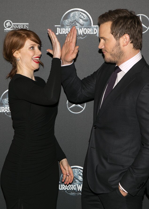 Bryce Dallas Howard & Chris Pratt from The Big Picture Today's Hot Photos E! News Bryce Dallas Howard & Chris Pratt from The Big Picture Today's Hot Photos E! News