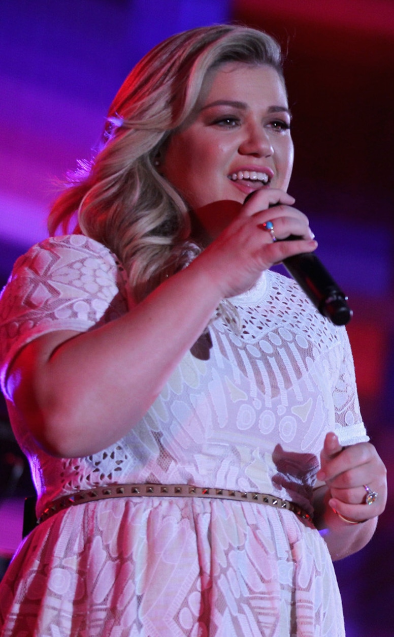 iHeartRadio Summer Pool Party, Kelly Clarkson