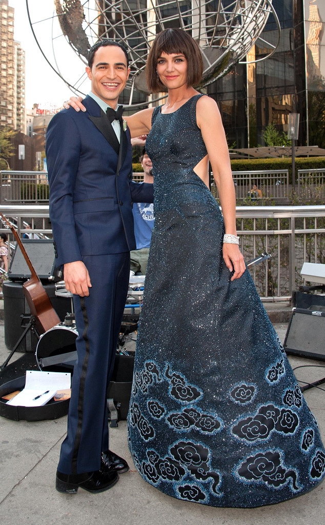 Katie Holmes Wears Blunt Bob and Bangs at Met Gala! Katie Holmes Wears Blunt Bob and Bangs at Met Gala!