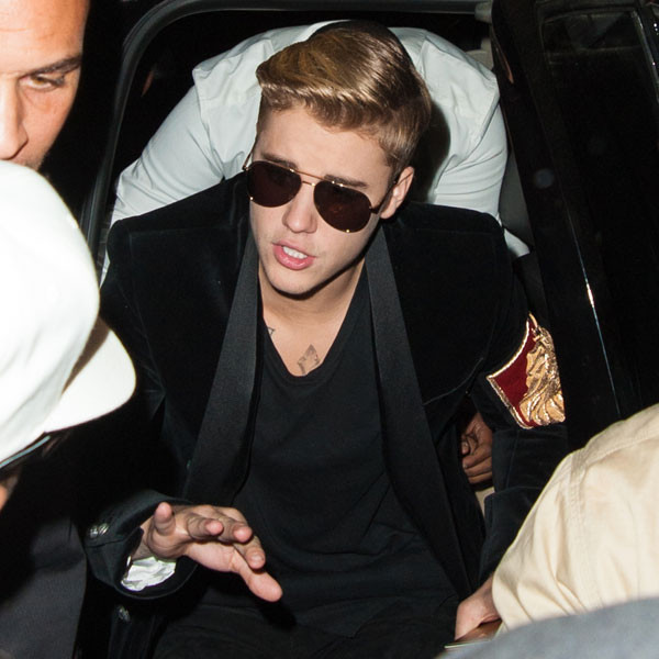 Justin Bieber Hangs Out With Model—Find Out Who HE Is!