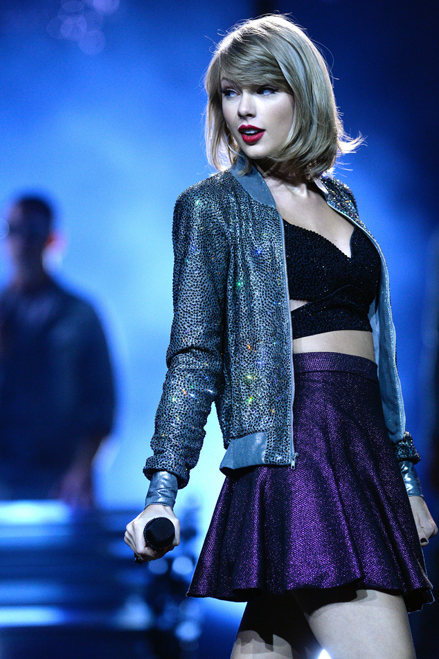 Taylor Swift from The Big Picture: Today's Hot Photos | E! News