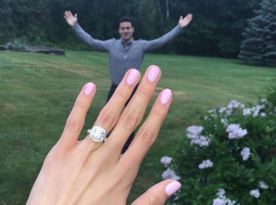 Nastia Liukin Engaged See The Olympians Gorgeous Ring And Get The Scoop On The Proposal E News 