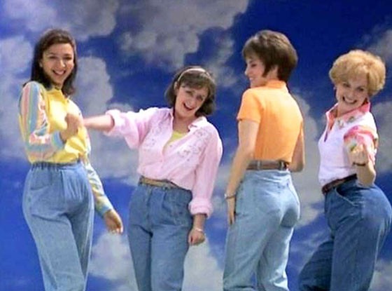 shirts to pair with mom jeans