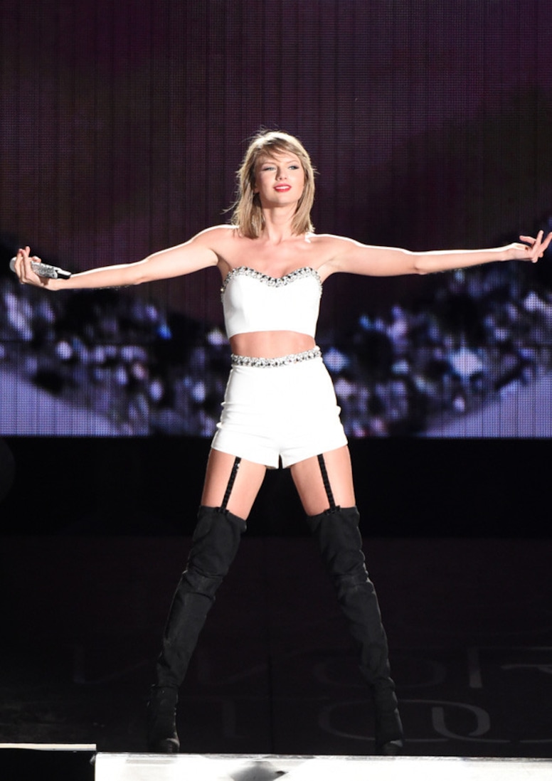 Taylor Swift's Fierce 1989 Tour Looks Taylor Swift's Fierce 1989 Tour Looks