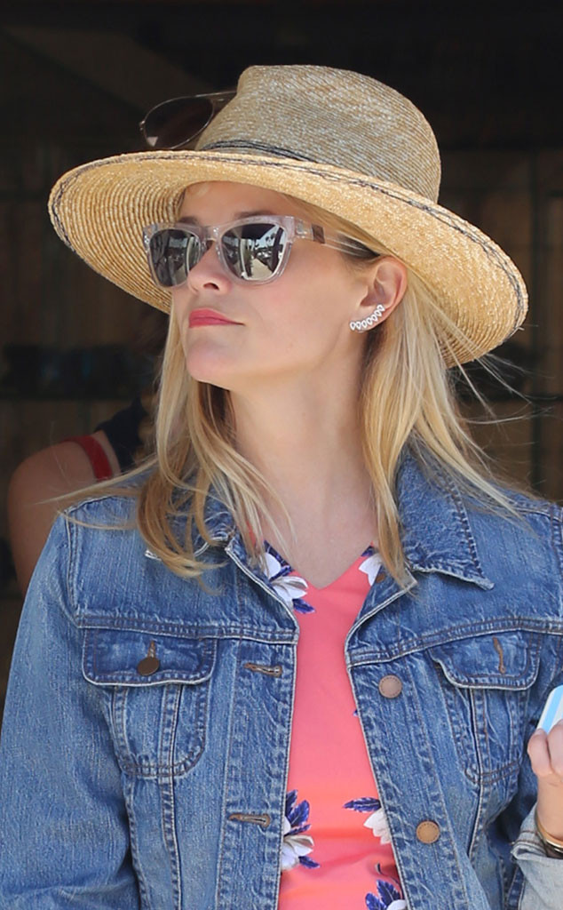 Reese Witherspoon from Stars' Sunglasses Style | E! News