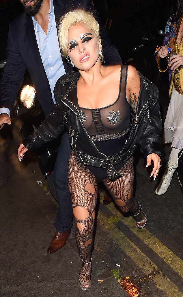 rs_634x1024-150609163918-634.LAdy-Gaga-B