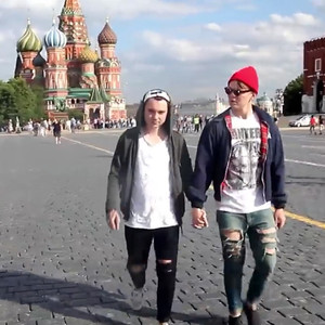 Mira cómo tratan a los gays en Rusia (+ Video) E! Online Latino MX