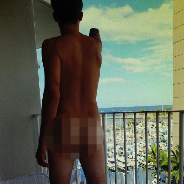 Tom Schwartz, Naked Instagram