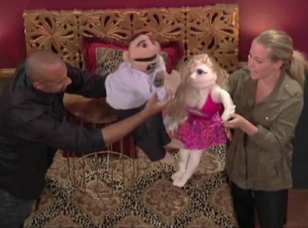 Exclusive Sneak Peek Kendra Hank Argue Through Puppets