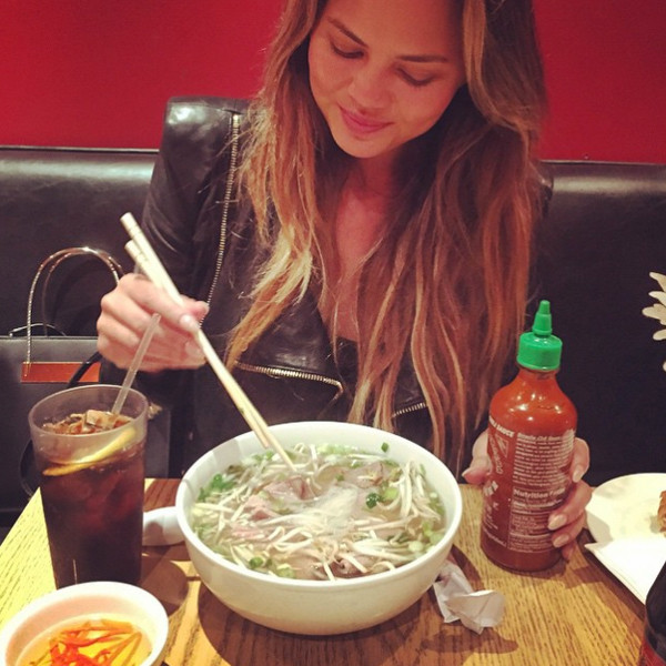 You Ll Never Guess Chrissy Teigen S Favorite Fast Food Items E Online