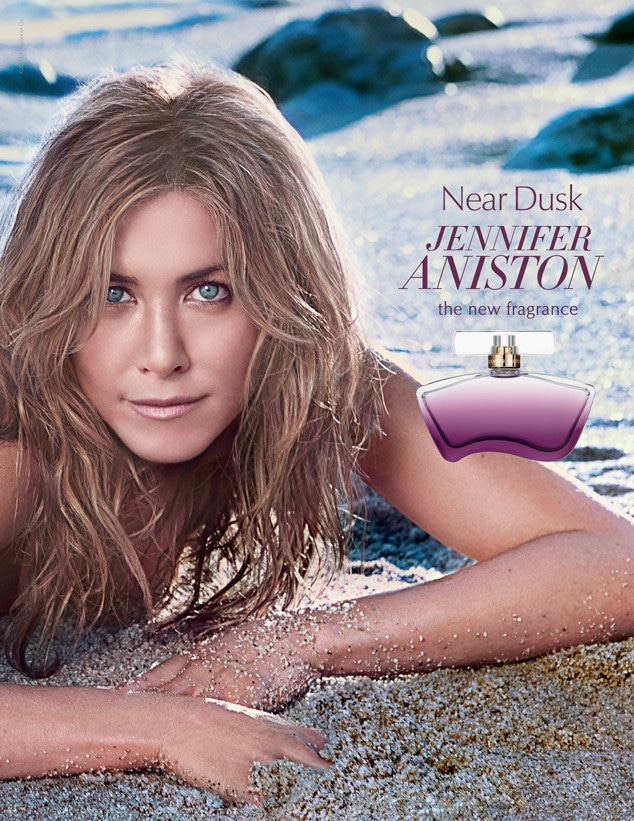 Exclusive! Jennifer Aniston Dishes on Her New Perfume & Beauty Routine