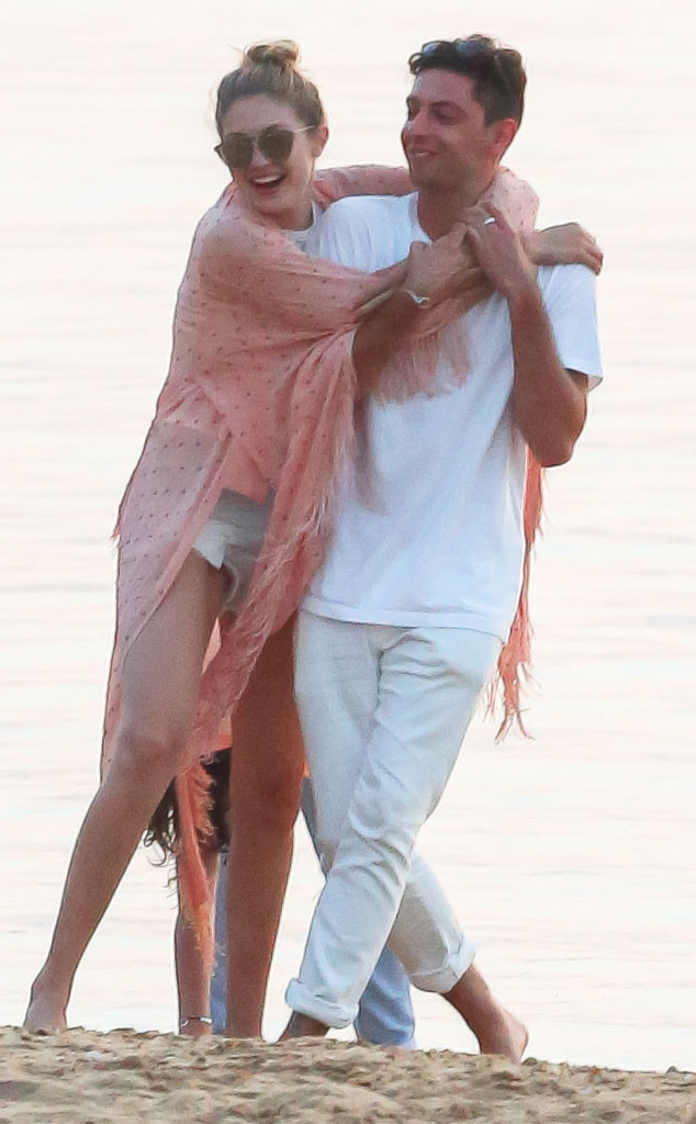 Gigi Hadid from The Big Picture: Today's Hot Photos | E! News