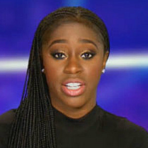 Naomi Throws the Ultimate Party: Watch the Total Divas Clip! - E! Online