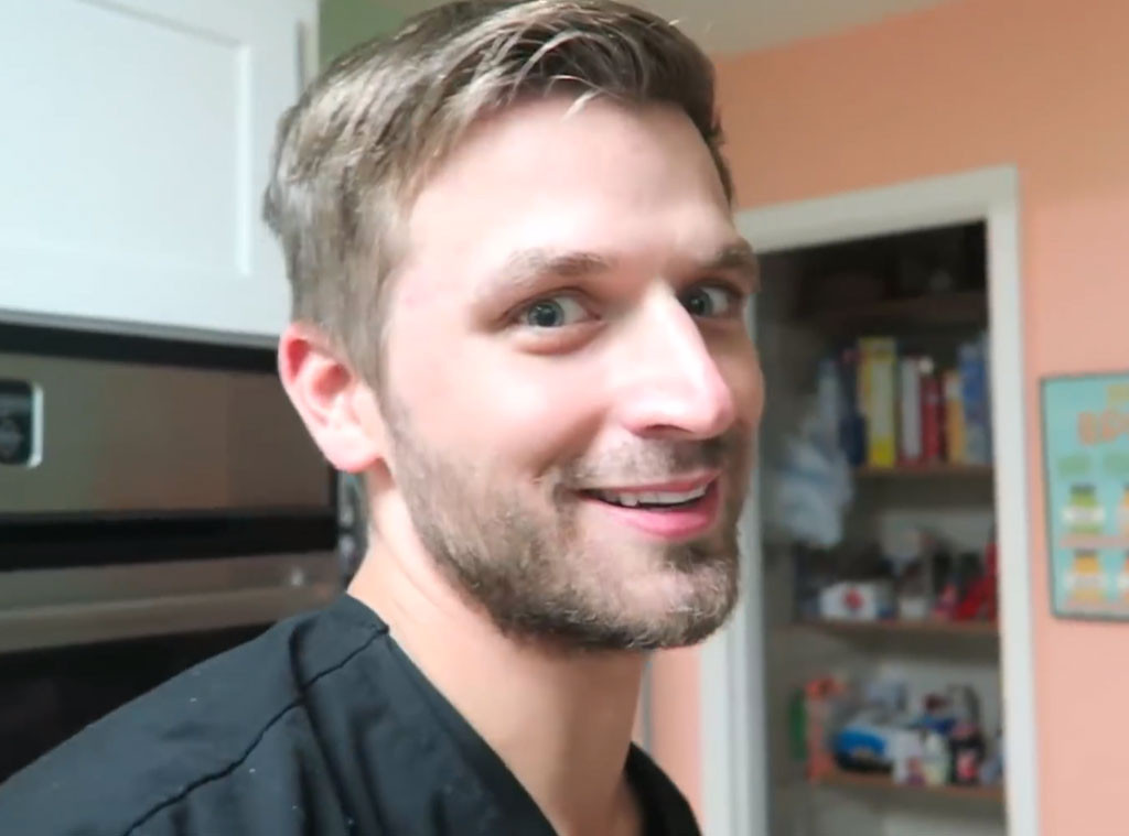 YouTube Star Removed From Conference for Allegedly Threatening Vlogger