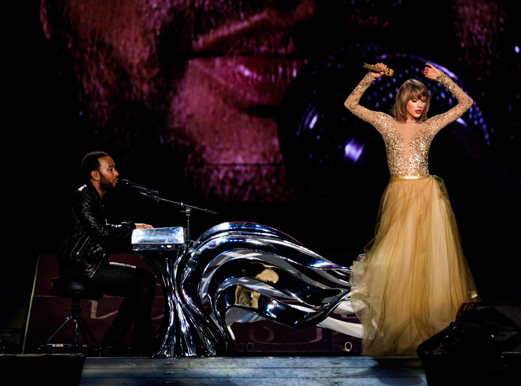 Taylor Swift And John Legend Perform All Of Me —watch