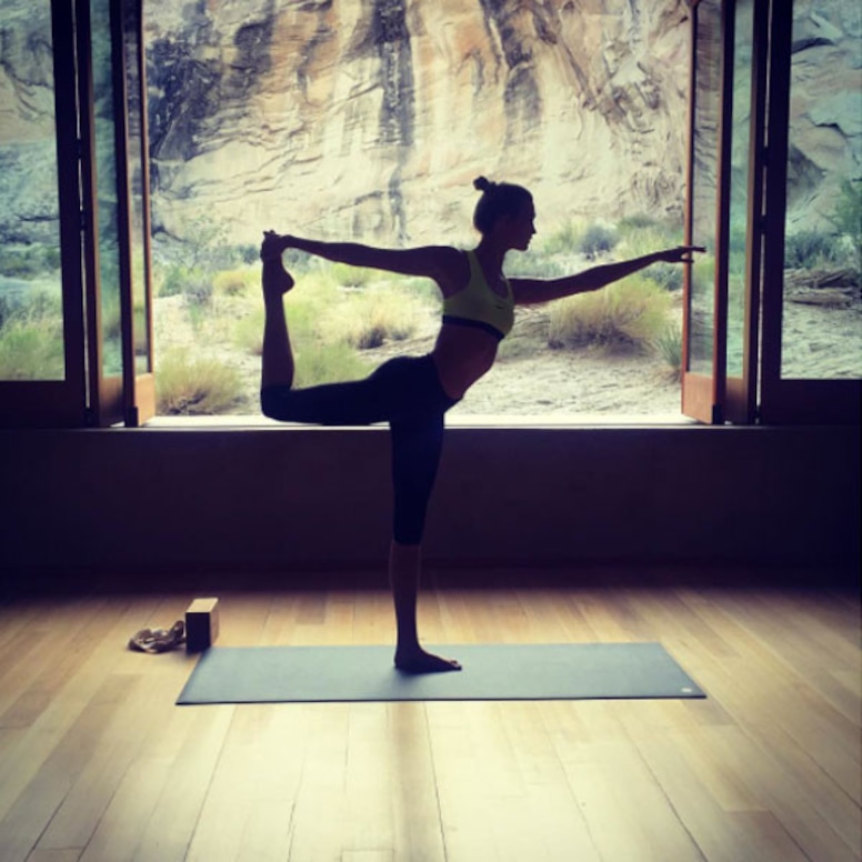 Karlie Kloss, Instagram