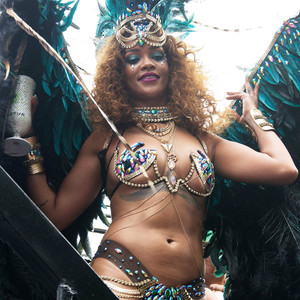 Rihanna Twerks And Shows Off Her Nearly Naked Bod While Celebrating