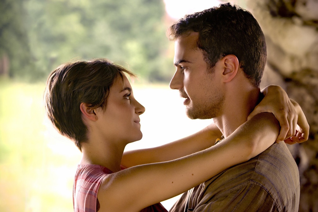 Divergents Tris And Four From 00s Movie Couples Who Will Make You Believe In Love E News 