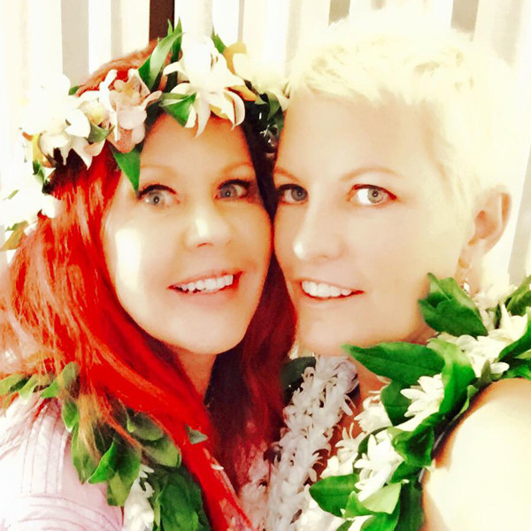 B52's Kate Pierson Marries Monica Coleman! E! Online UK