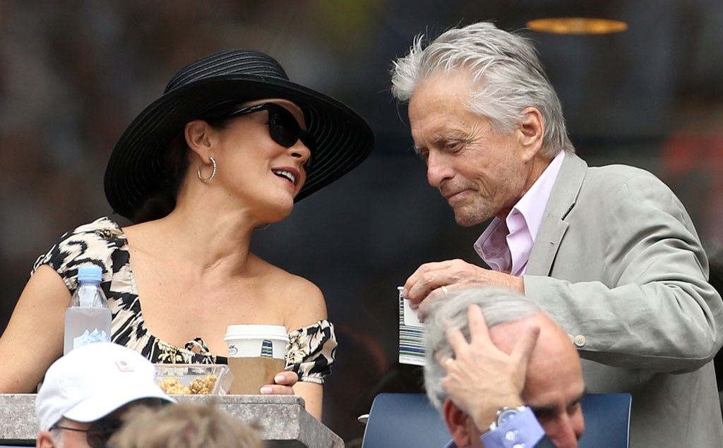 Catherine Zeta-Jones se desnuda para el cumpleaños de Michael Douglas