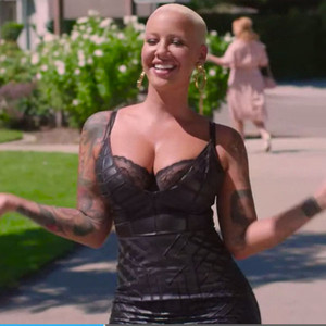 Amber Rose Proudly Takes The Walk Of No Shame Ahead Of Slutwalk—watch Now E News Uk