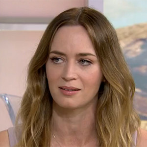 Emily Blunt Apologizes Over Citizenship and GOP Debate ''Joke''