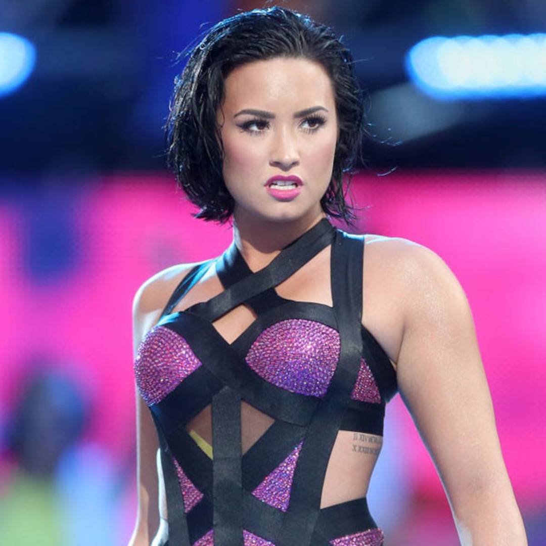 demi lovato gives herself powerful pep talk before vmas demi lovato gives herself powerful pep talk before vmas