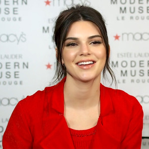 What Makes Kendall Jenner Feel Sexy Watch Now E News