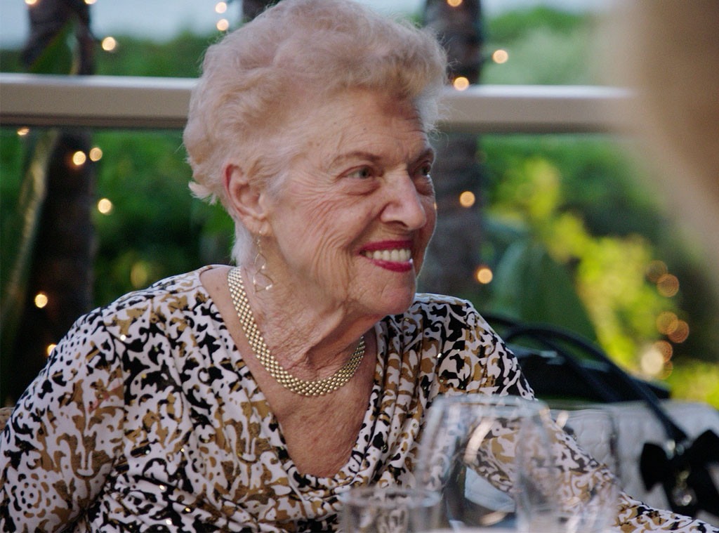 Caitlyn Jenner's Mom Admits She Has So Much to Learn | E! News