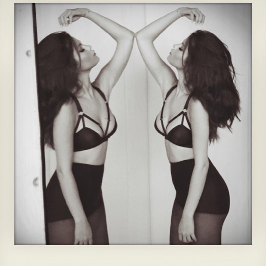 Whoa! See Selena Gomez in Her Lingerie Whoa! See Selena Gomez in Her Lingerie