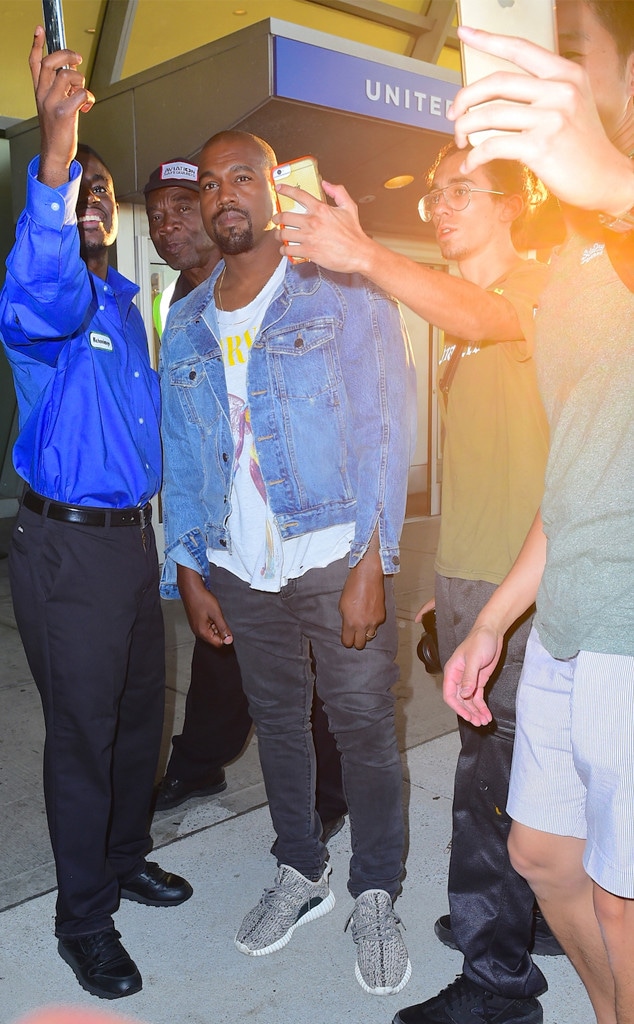 Kanye West, Selfies