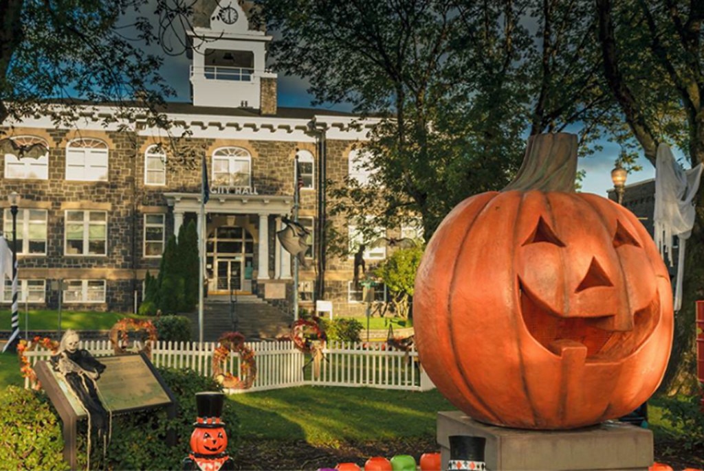 Halloweentown Is a Real Place, and You Can Visit! E! News